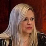 Ντίνα Σαρακηνού