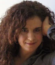 Μάρτυ Λάμπρου