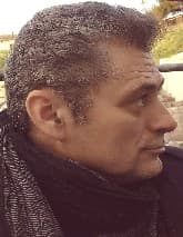 Σταύρος Παρχαρίδης