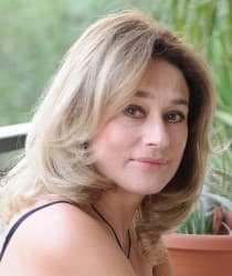 Γωγώ Ατζολετάκη