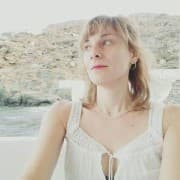 Αντζυ Τσαουσάκη