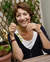 Ολια Λαζαρίδου