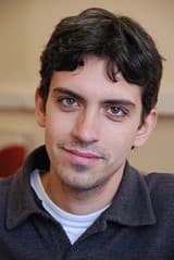 Χάρης Ψαρράς