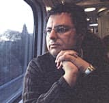 Γιάννης Σταματέλλος