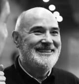 Στάθης Τσαγκαρουσιάνος