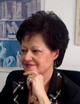 Στέλλα Πριόβολου